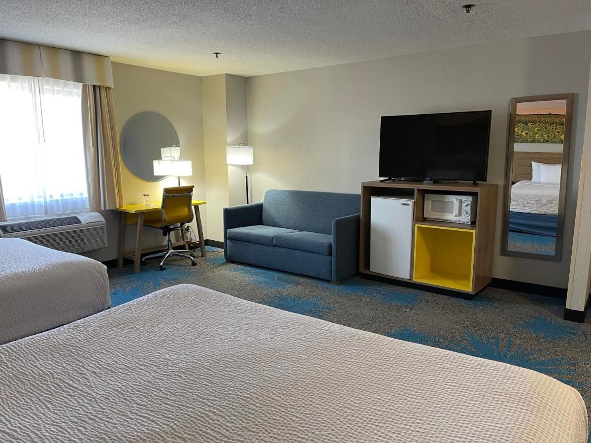 Days Inn By Wyndham Colby Exterior foto